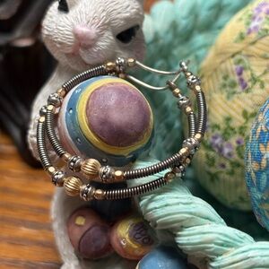 💎 Mixed Metal Beaded Hoop Earrings